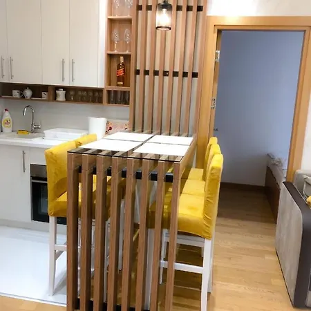 S23 * زلاتيبور